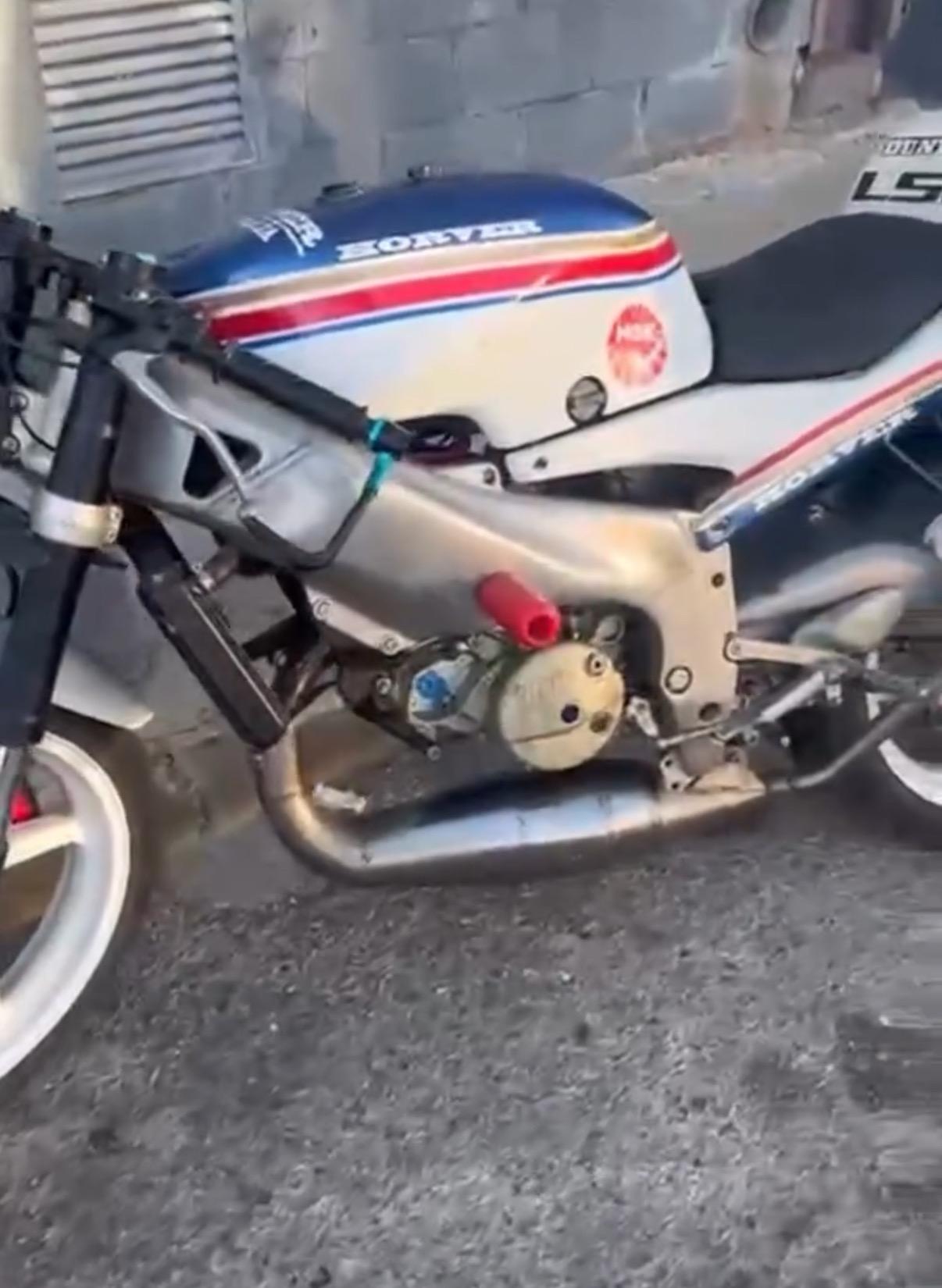 Foto 2 de Aprilia RS125 2t