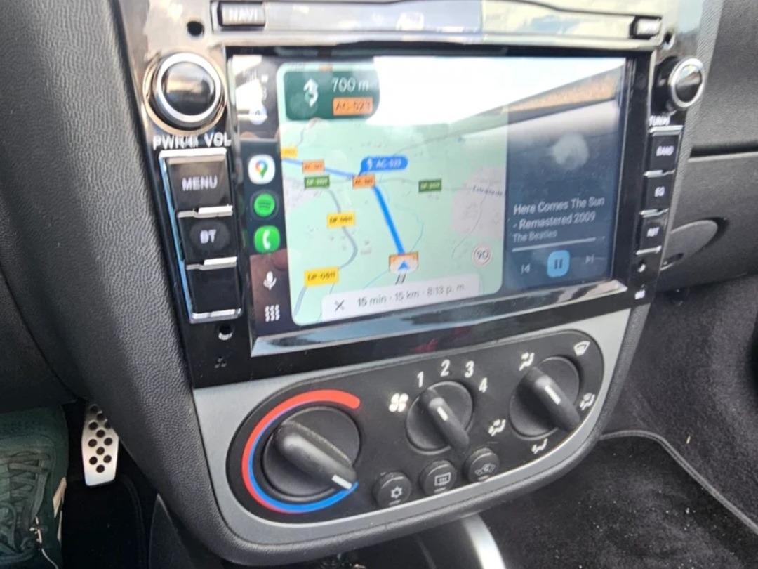 Foto 4 de Cambio por furgoneta con enganche remolque 