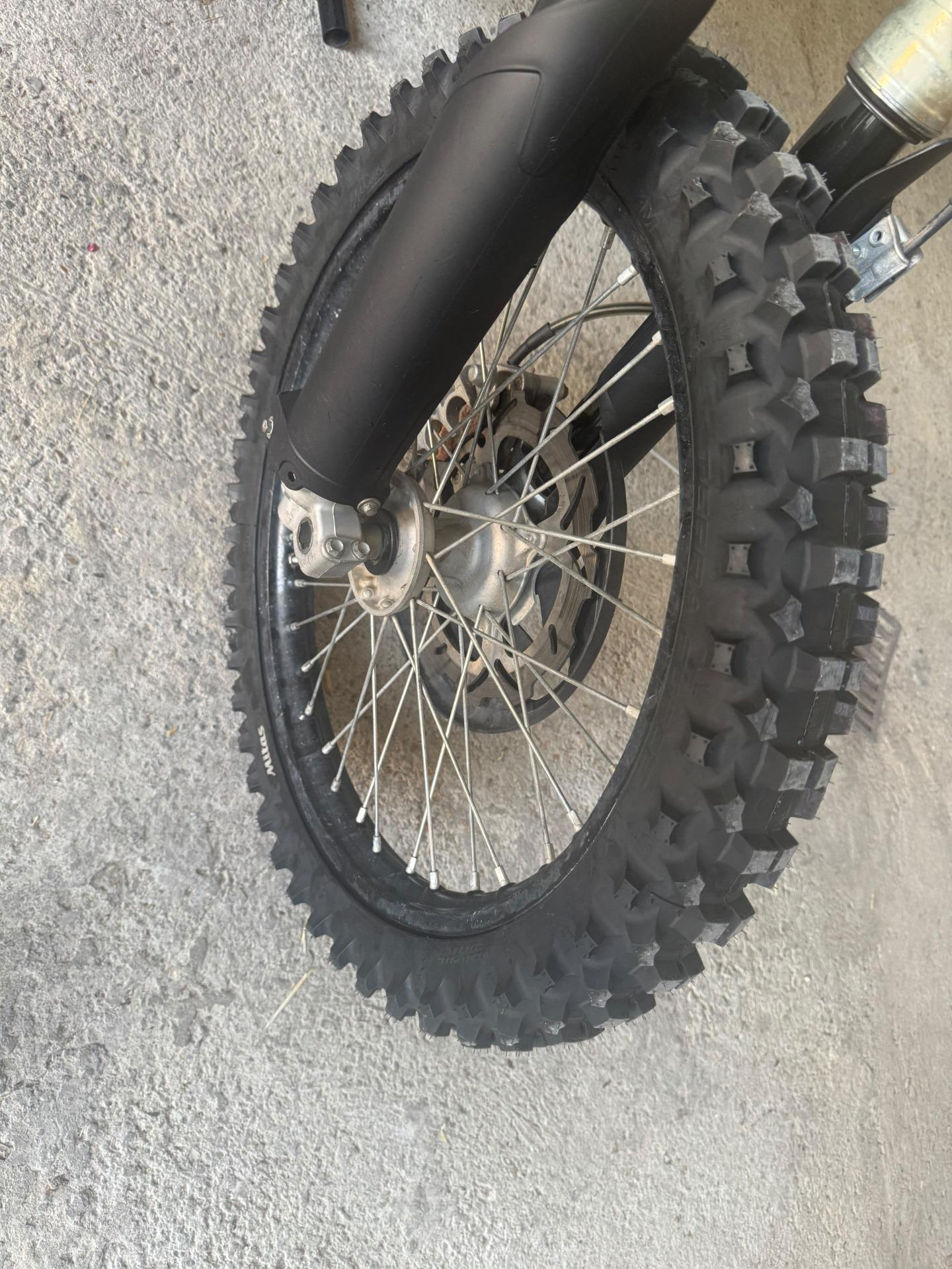 Foto 2 de Kawasaki kx 450 4T del 2011 inyeccion