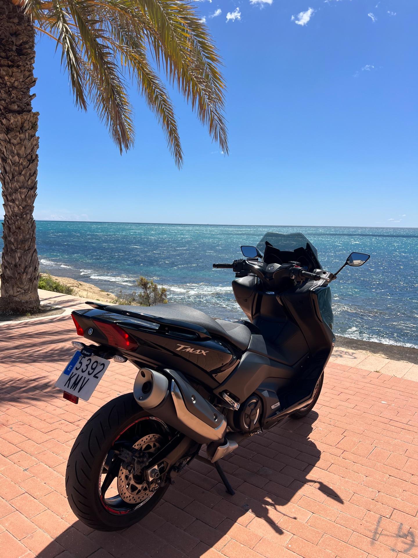 Foto 7 de Yamaha T-Max 530sx del 2018 34 mil km 