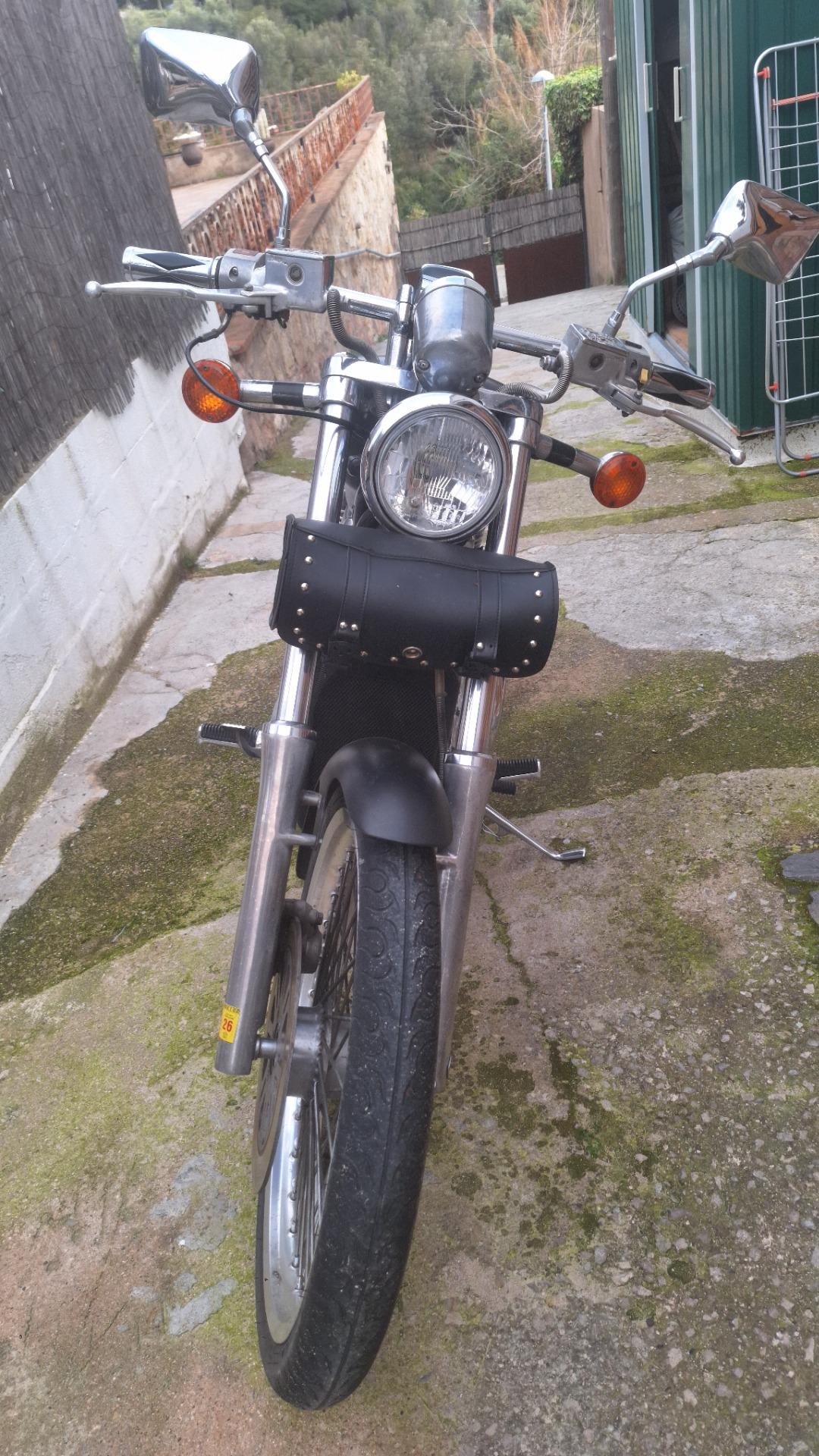 Foto 8 de Moto Suzuki Intruder 800 