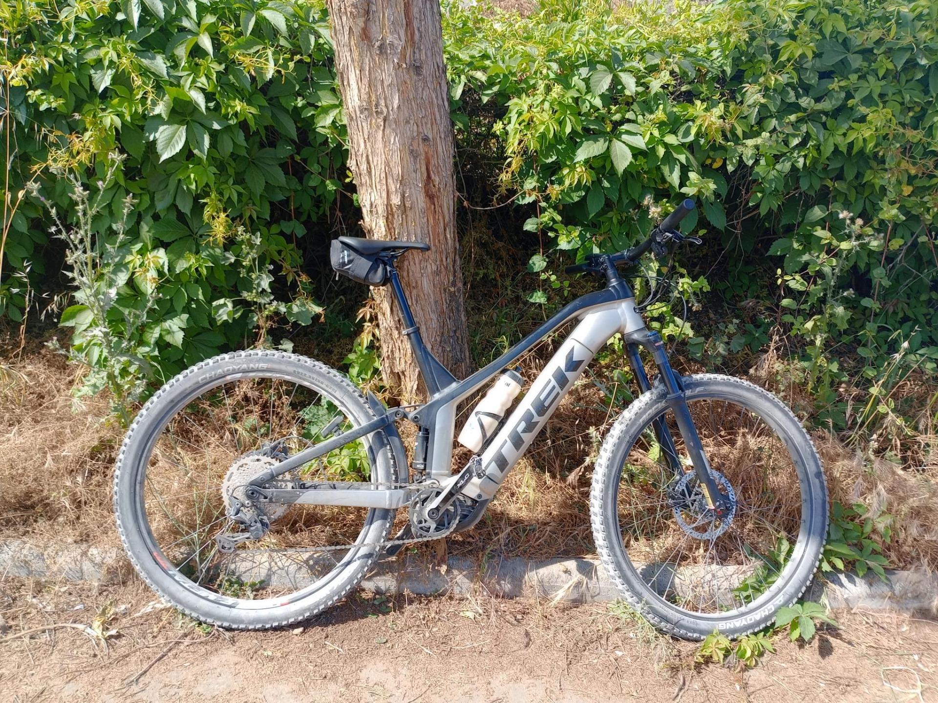 Foto 4 de EBIKE TREX POWERFLY GEN.4 TALLA L DOBLE SUSPENSION PEDALES MIXTOS TIJA TELESCOPICA