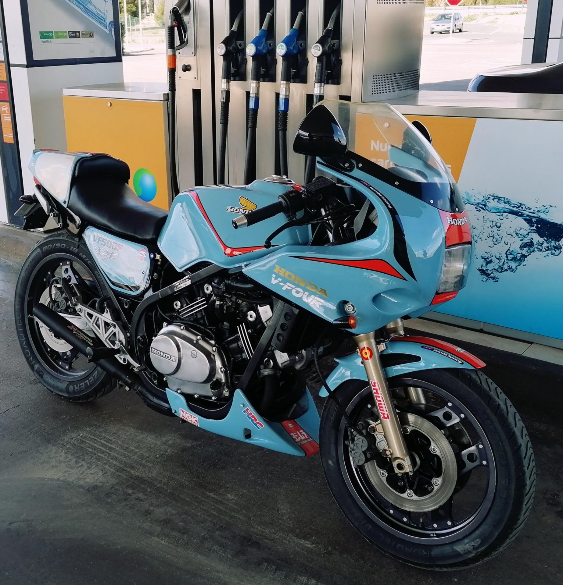 Foto 1 de Honda Vf500f del 84.