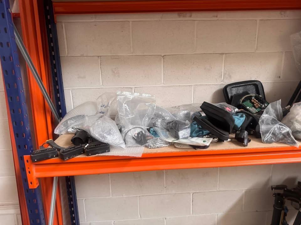 Foto 4 de Liquidación empresa drones agrícolas: lote completo por 8.000€ (PVP en piezas >30.000€)