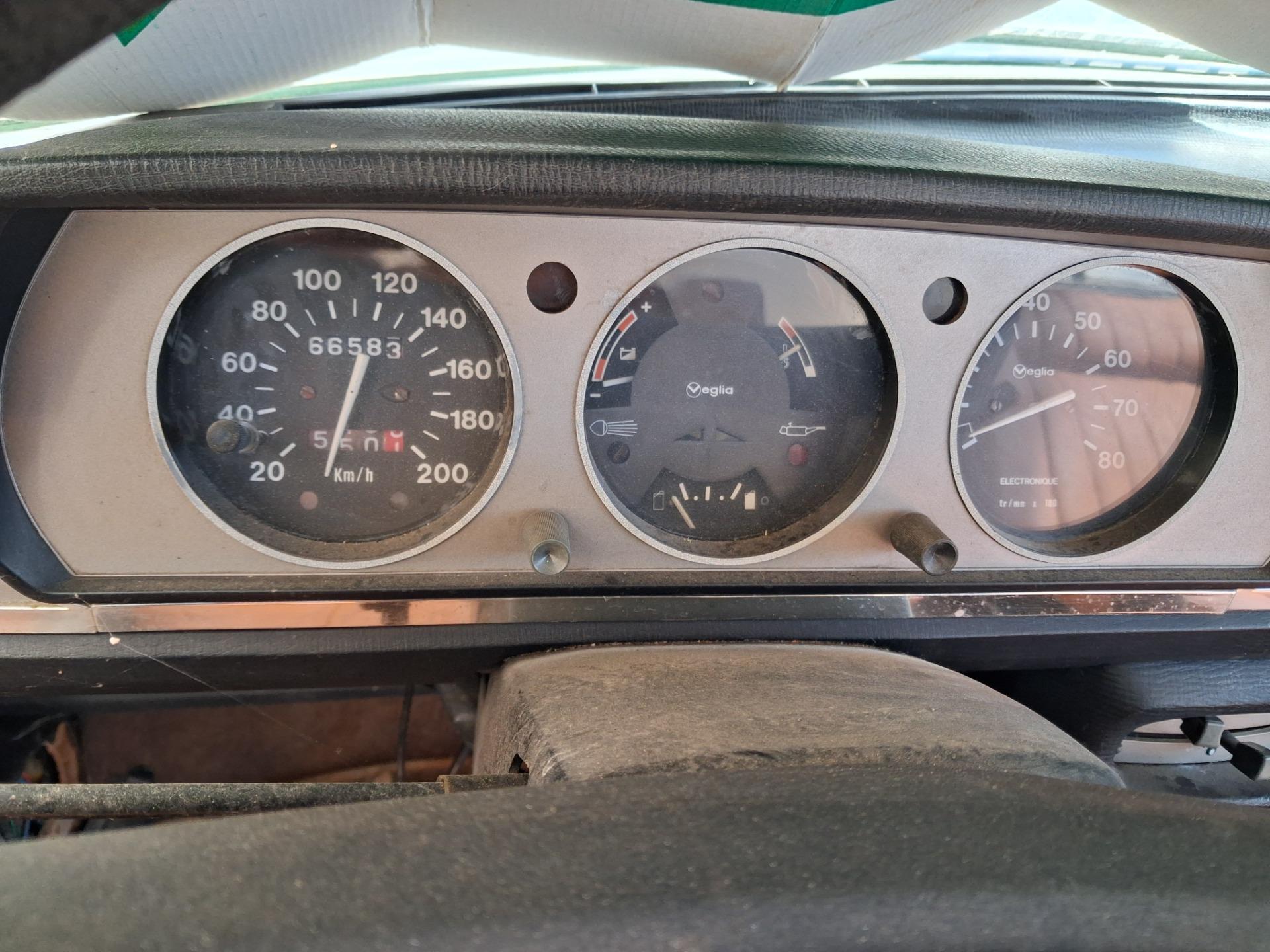 Foto 3 de Peugeot 504 Ti 