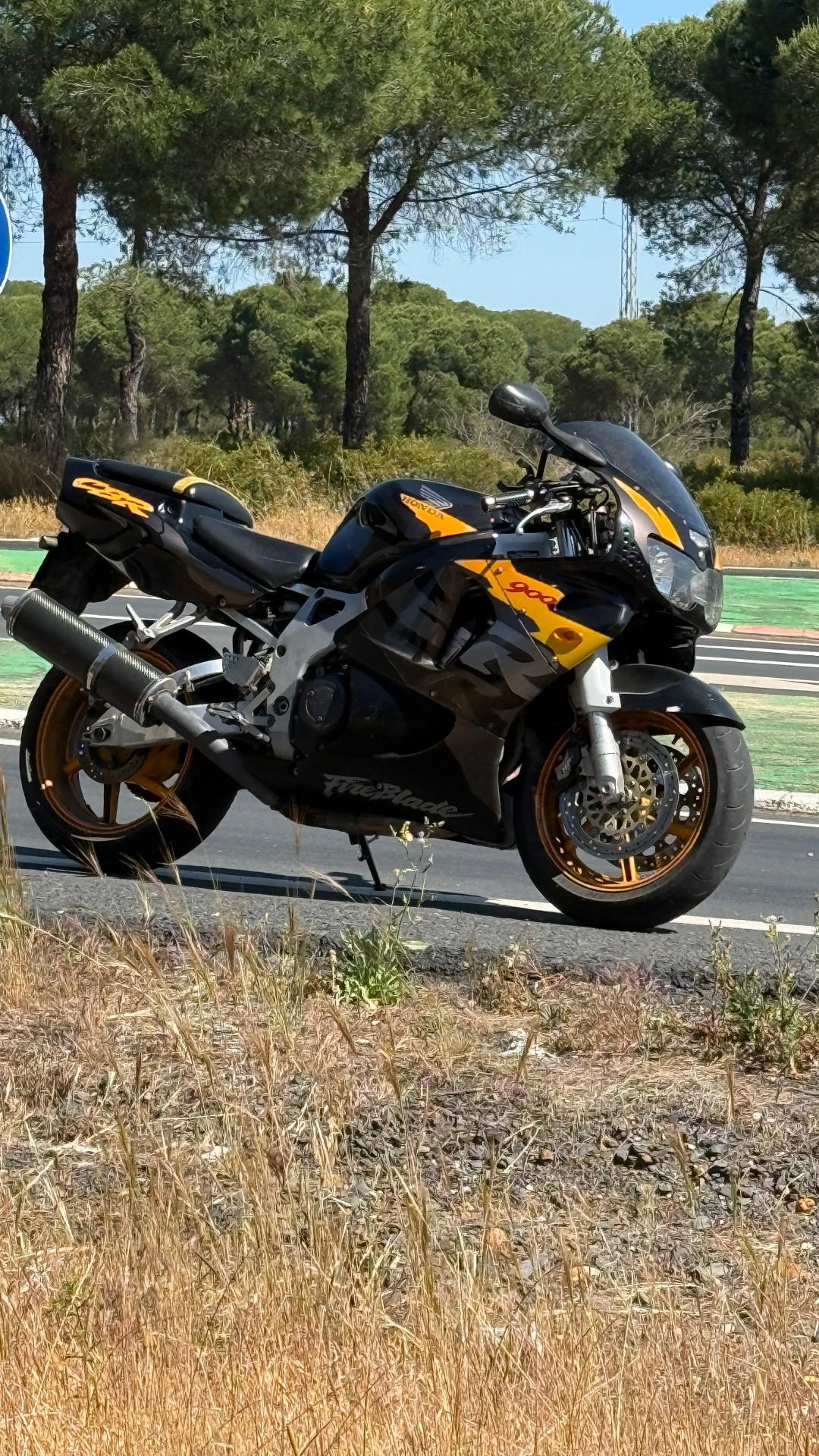 Foto de Honda cbr 900