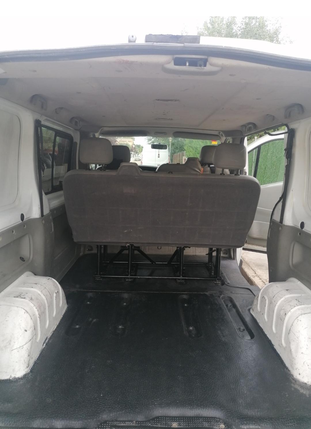 Foto 3 de Renault Trafic Passenger 