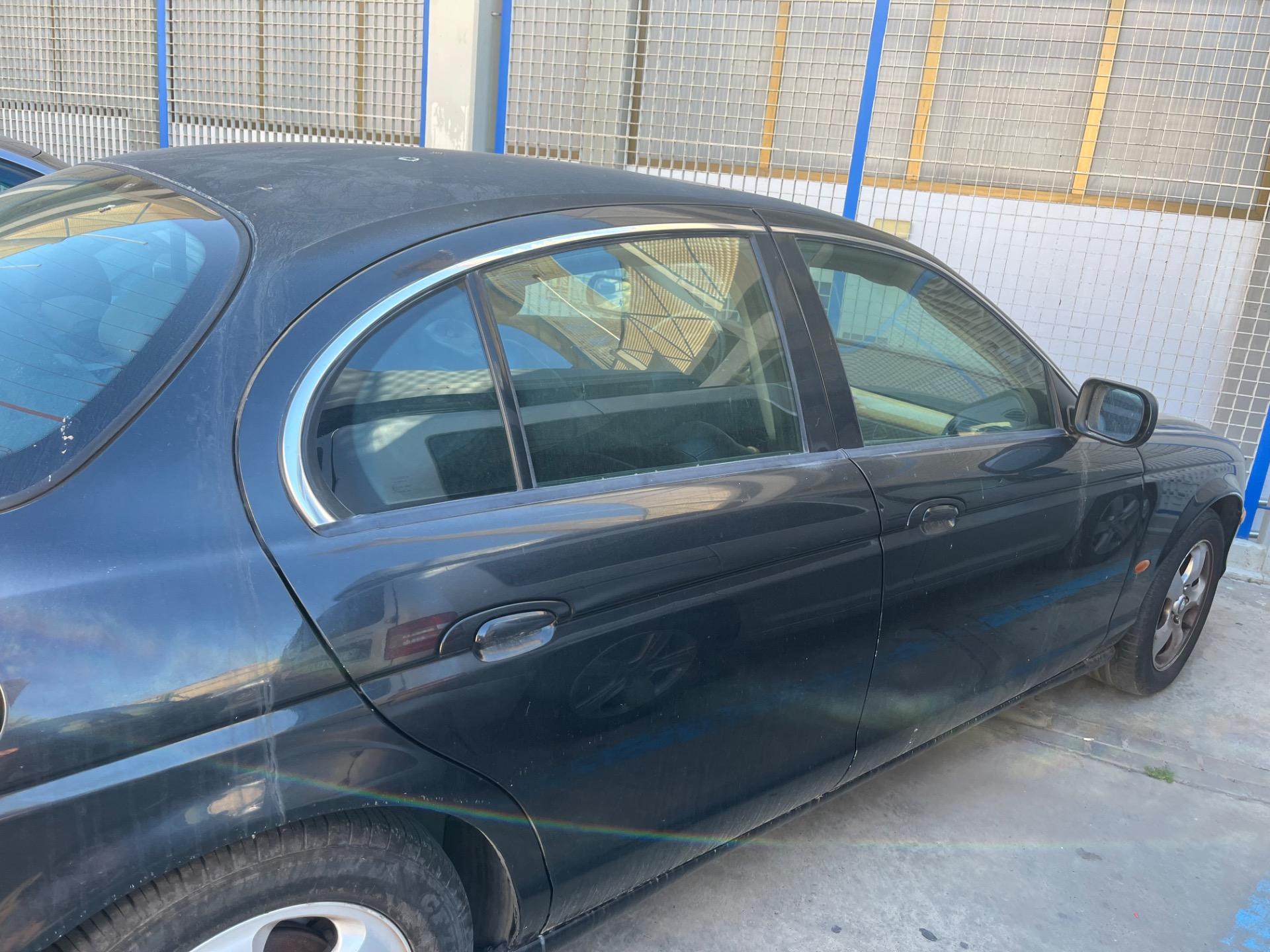 Foto 3 de jaguar s type 3.0 v6 3.0