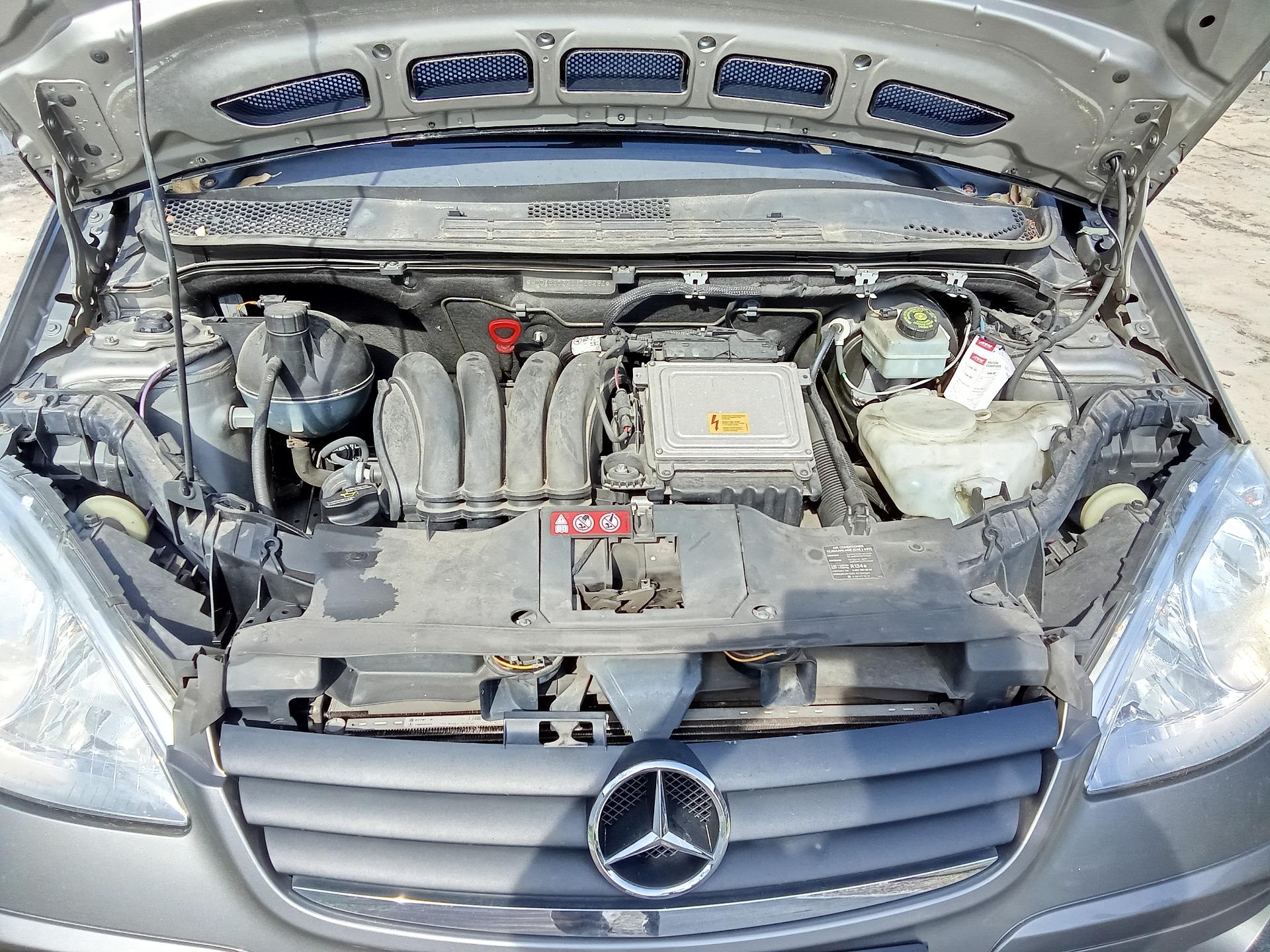 Foto 5 de Mercedes A170 infección. 