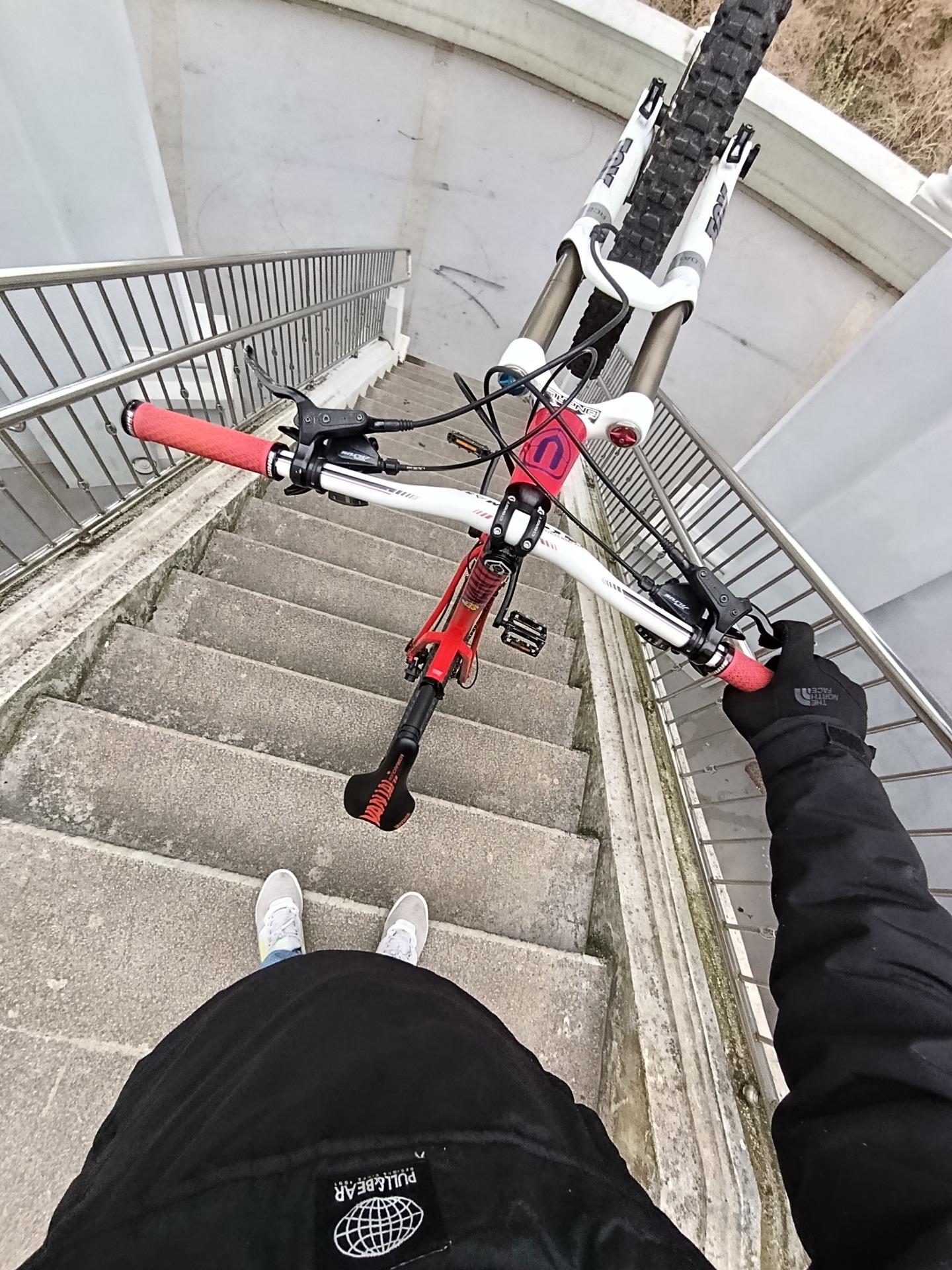 Foto de Bicicleta vantage mondraker 2017