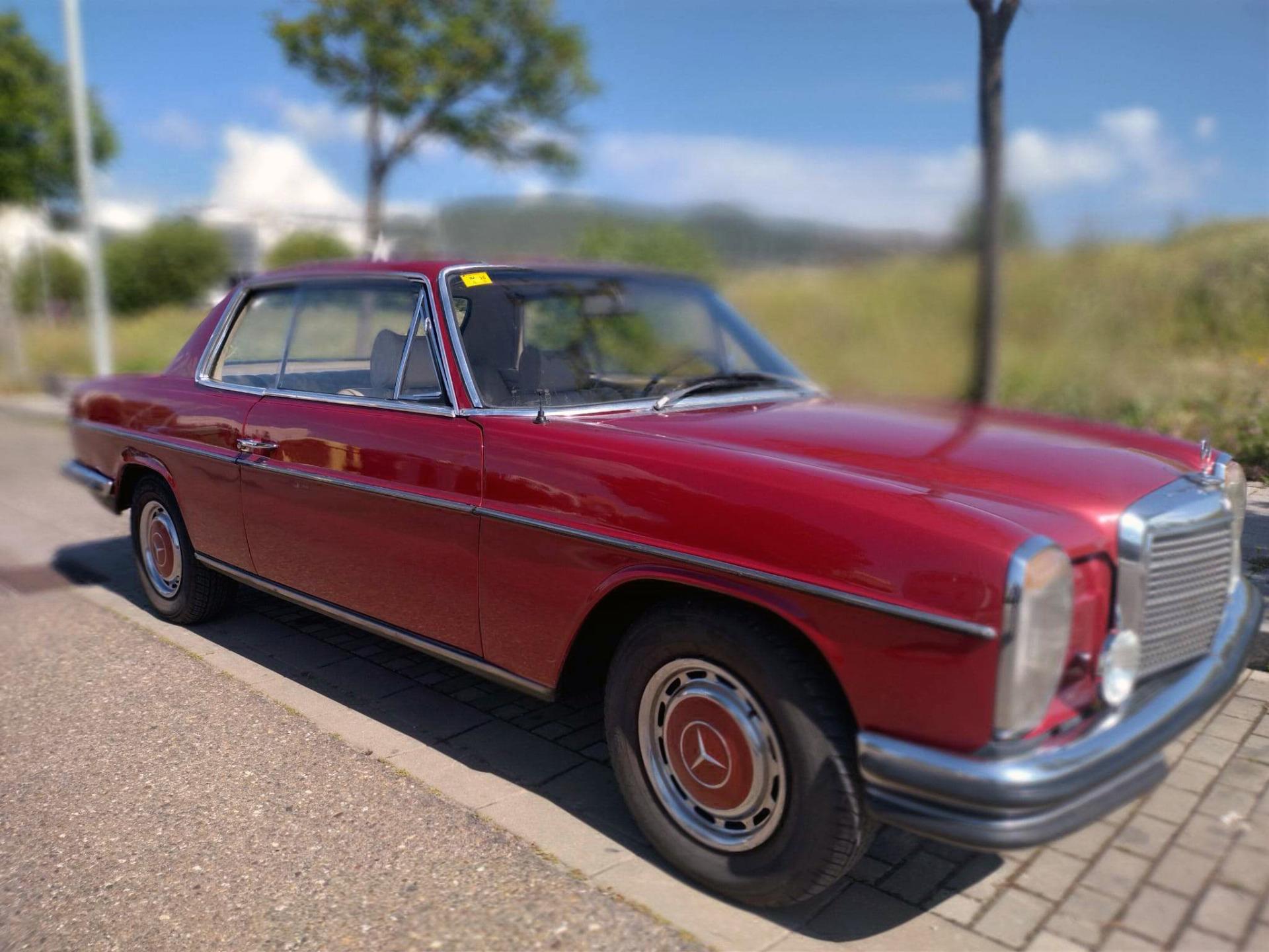 Foto de Mercedes W114/8 250CE Coupe