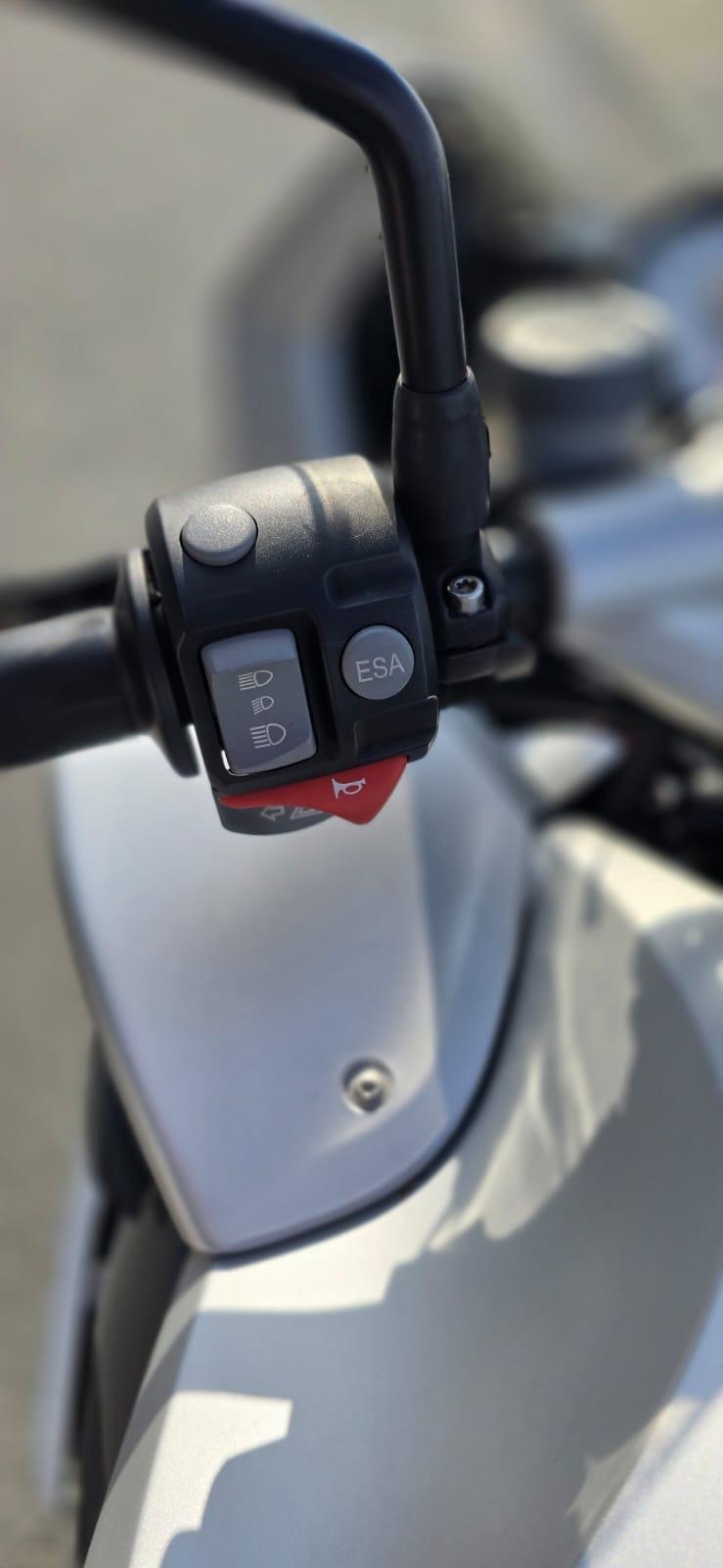 Foto 6 de BMW K1200R Sport 