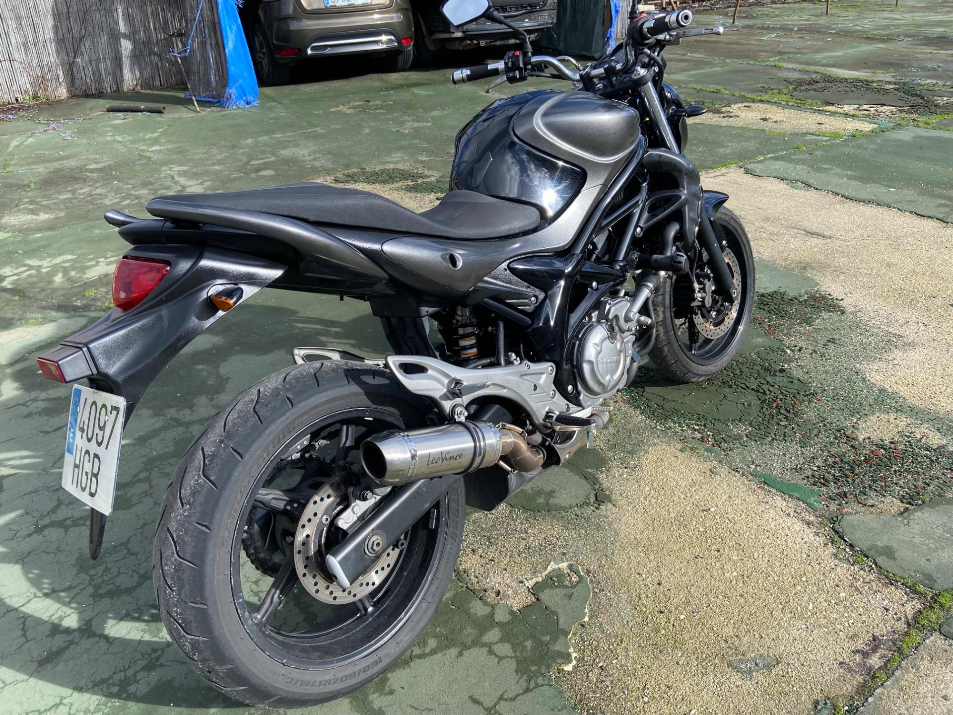 Foto de suzuki gladius 650 año 2011 50.000km