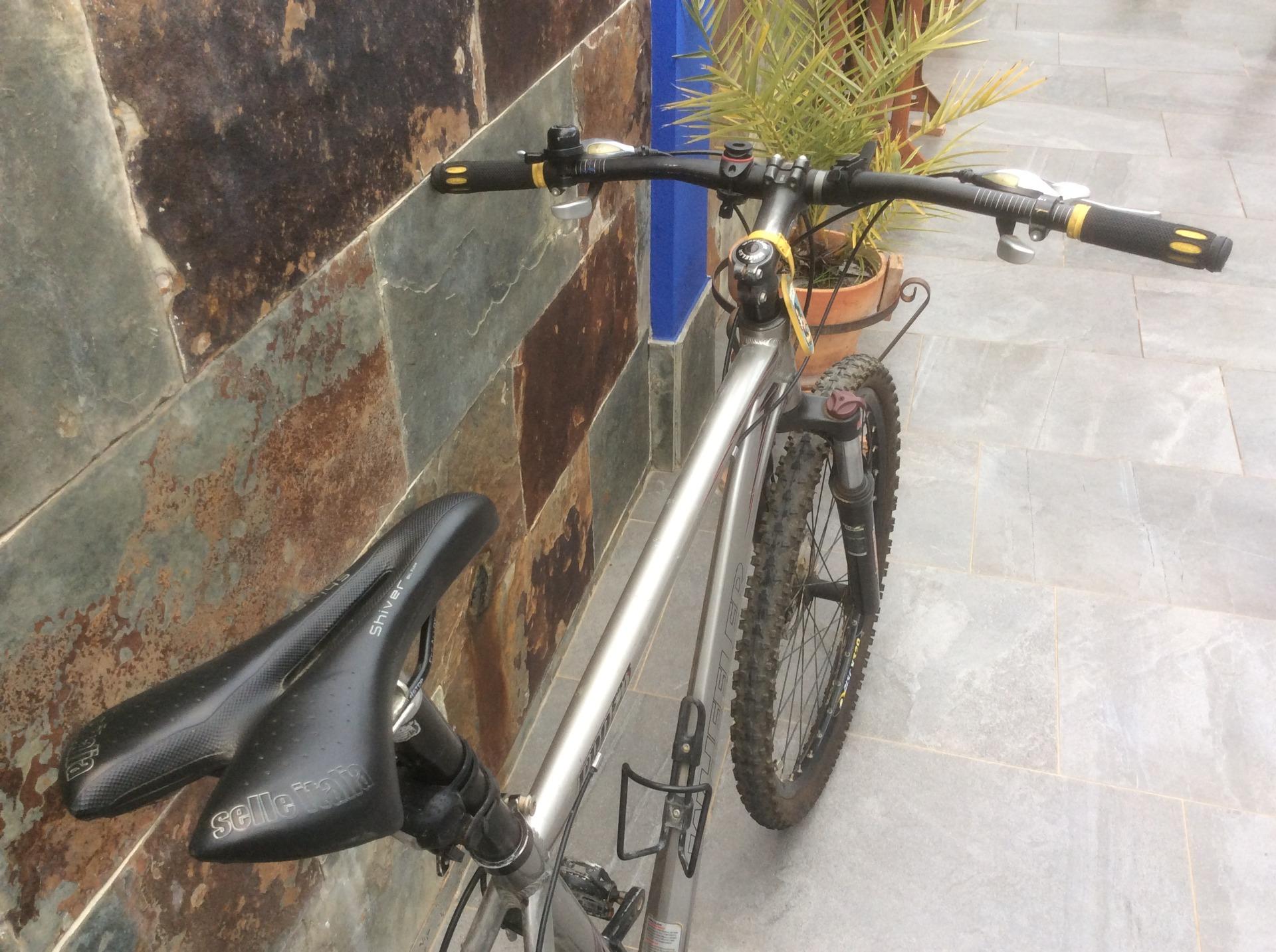 Foto 2 de Bicicleta MTB Wheeler MU PRO 29 ZI