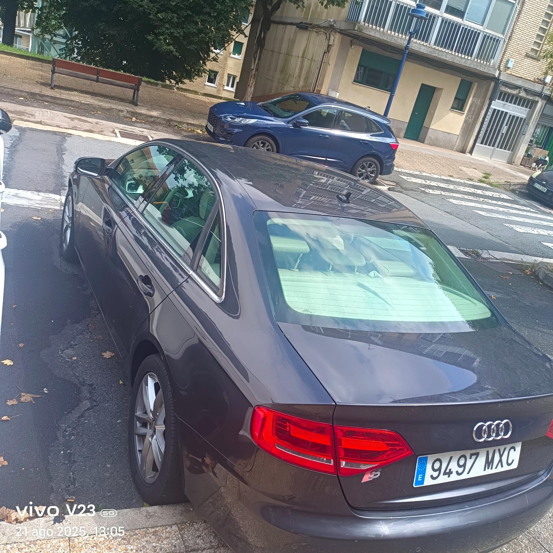 Foto 3 de Audi A4 automático buen estado 2010 KLM 240000 cambio por Audi A5 Q5 mercedes más dinero 