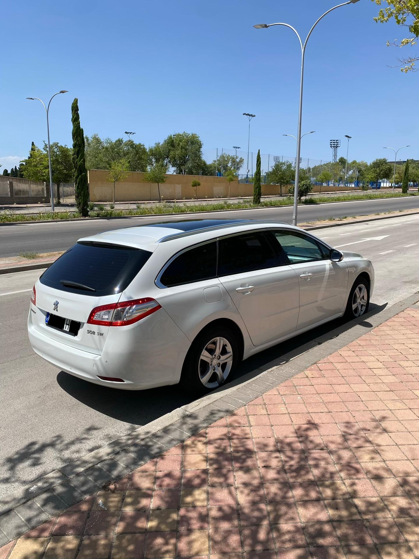 Foto 2 de Coche