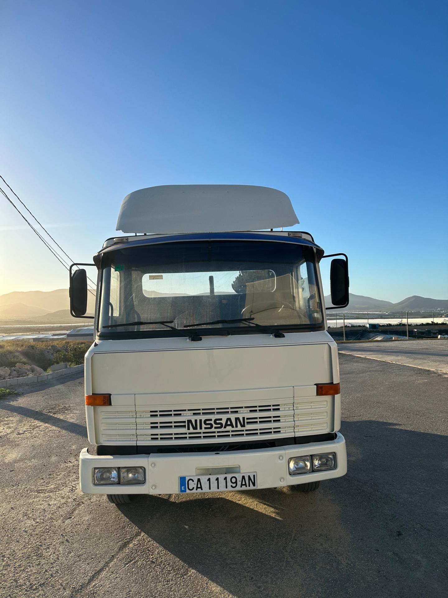 Foto 2 de Nissan ebro