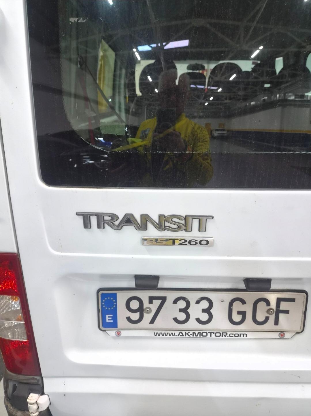Foto 7 de Furgoneta Ford Transit 