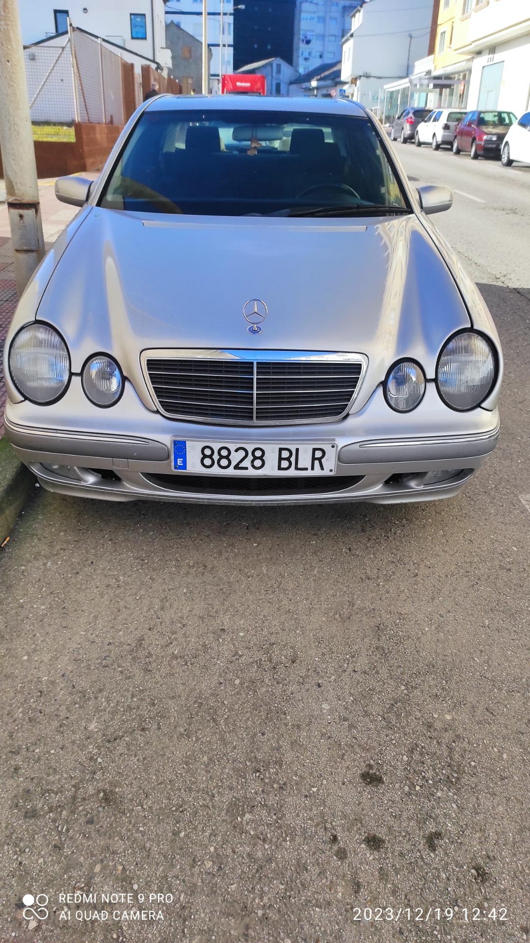 Foto 3 de Mercedes E 270 CDI  2001