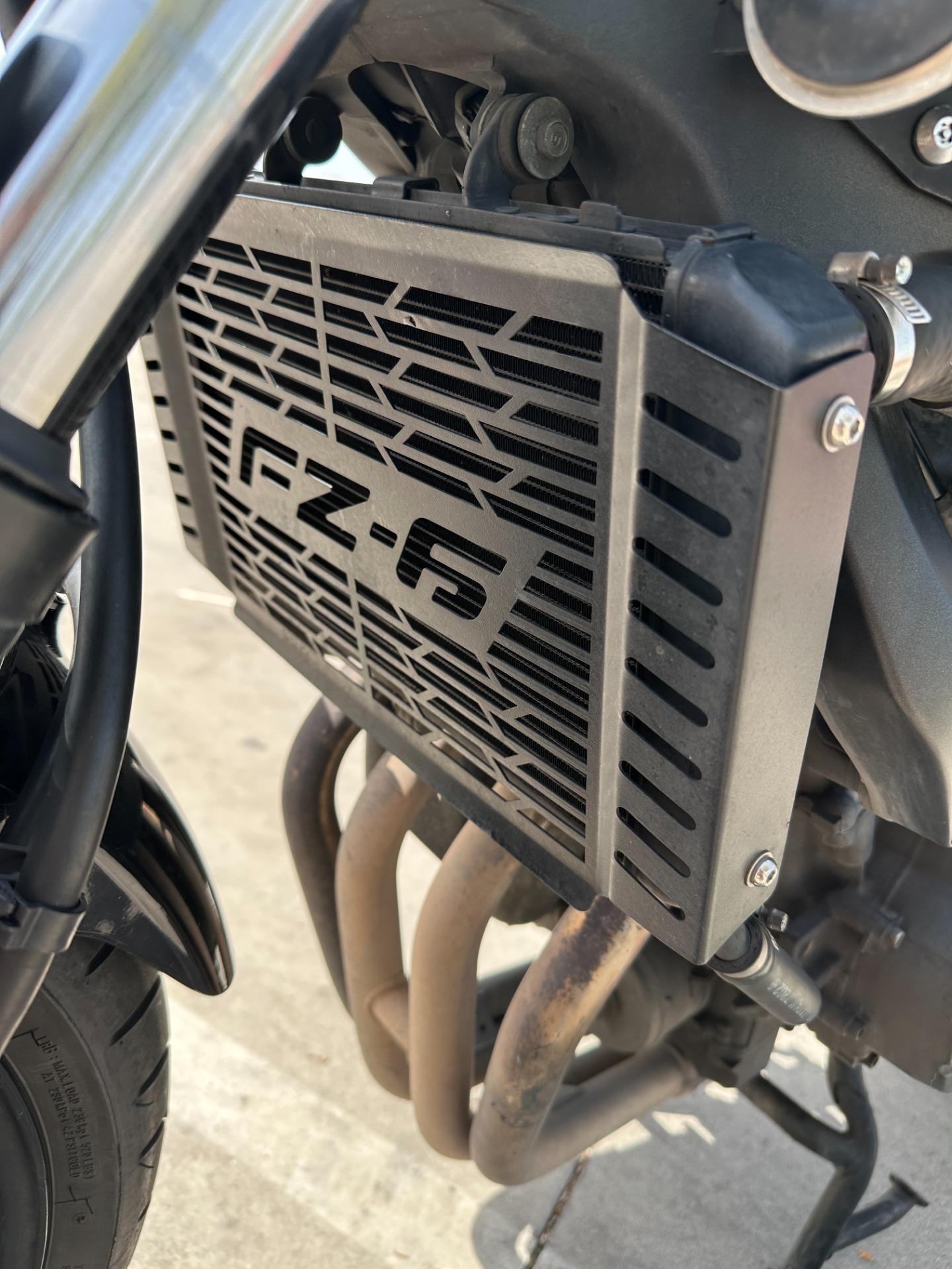 Foto 4 de yamaha fz6