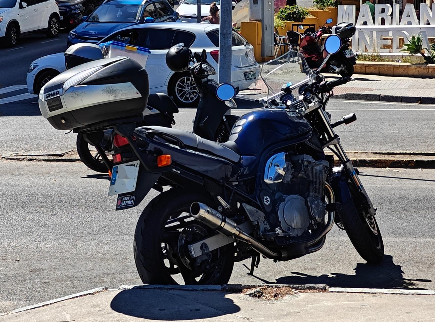 Foto de Suzuki Bandit 600N 1998