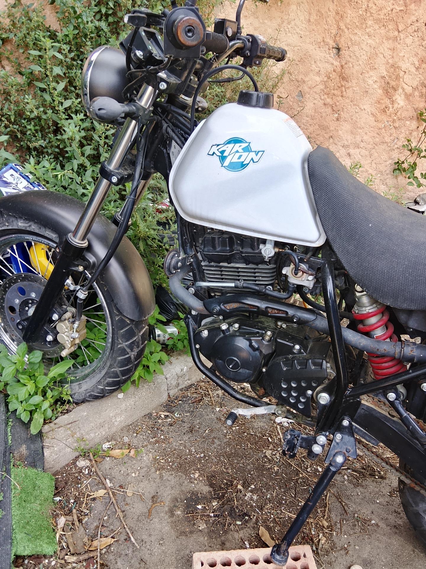 Foto de Moto Hyosung Karion 125