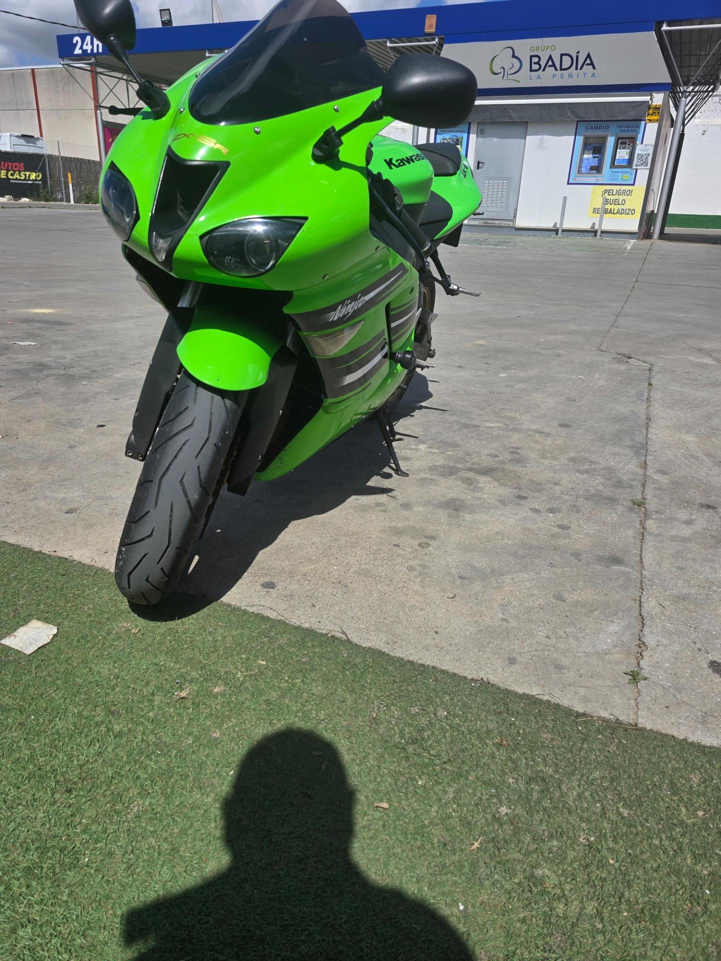 Foto 2 de Kawasaki zx6r 