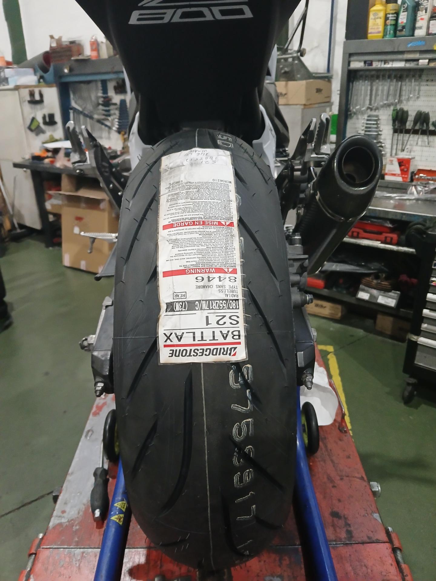 Foto 4 de 5000 solo por unos dis Kawasaki Z800 año2013 válida para carnet A2  