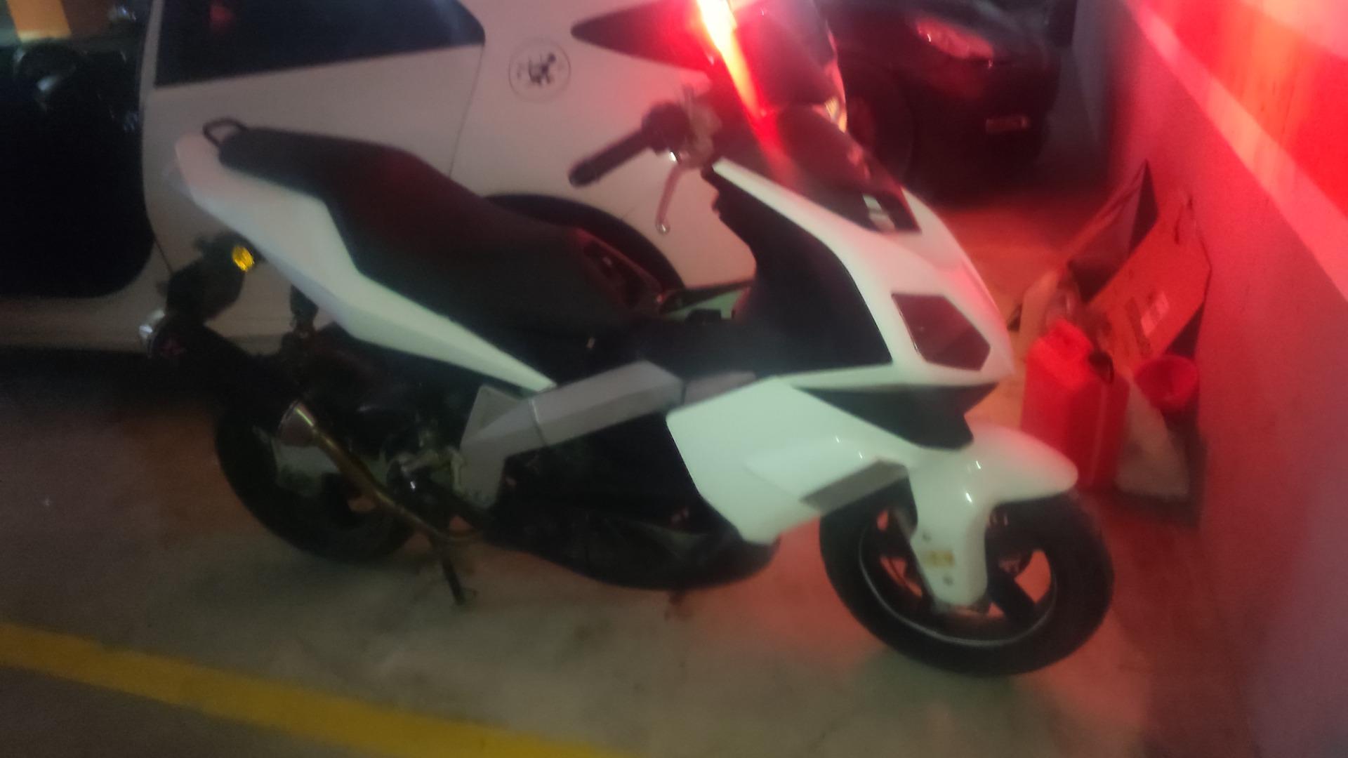 Foto 2 de Derbi gp1, 125cc. 