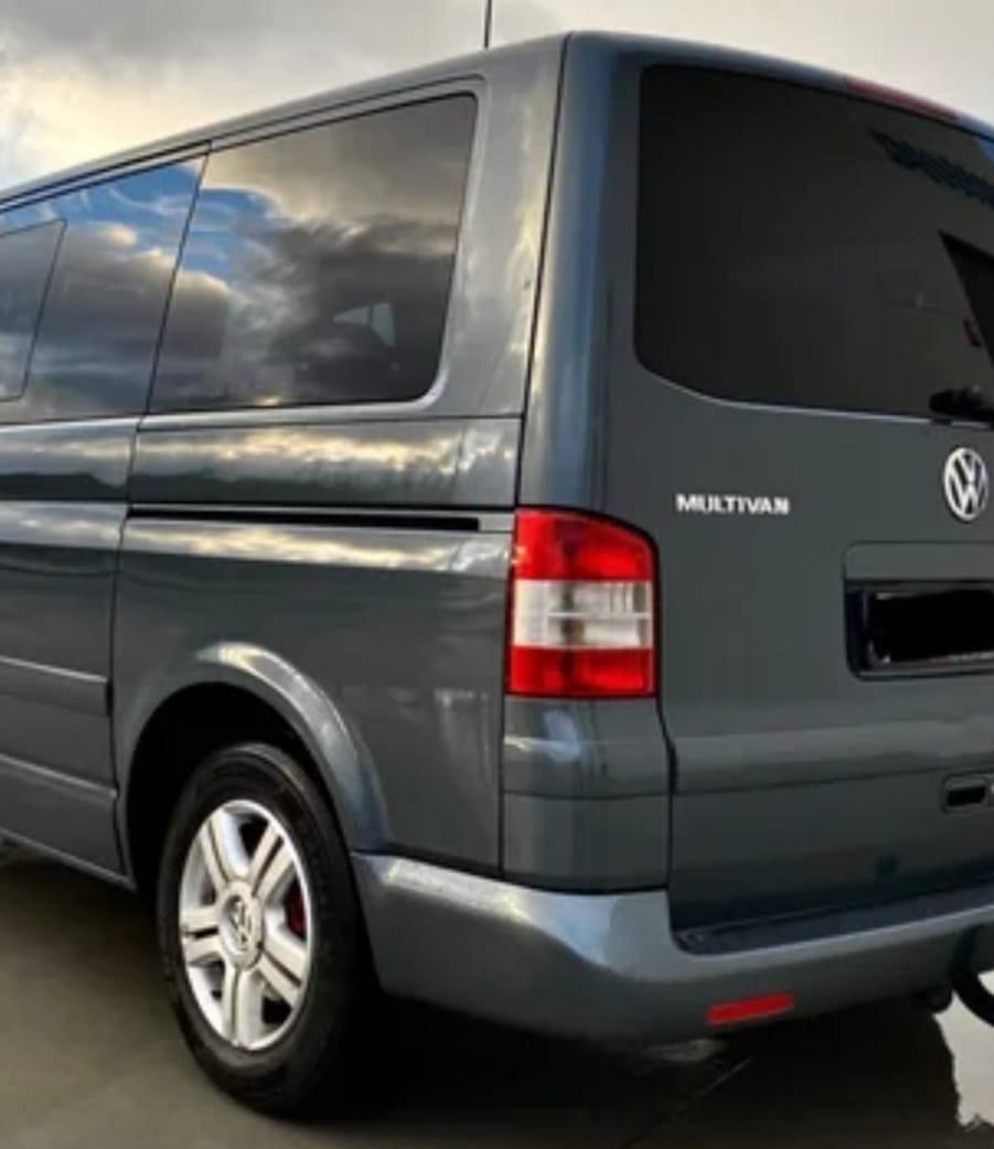 Foto 1 de Volkswagen Multivan, motor nuevo 