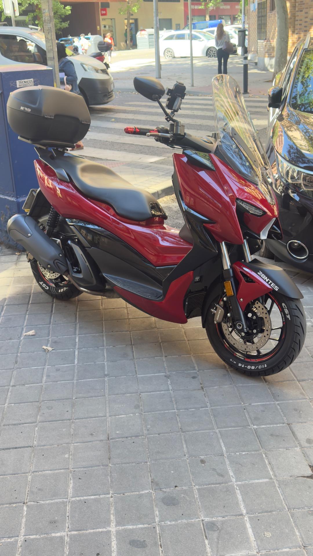 Foto 1 de Scooter Zontes 310M 2024