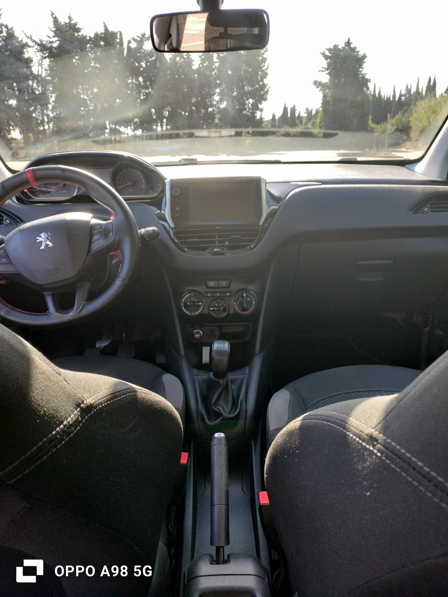 Foto 2 de Peugeot 208 vti