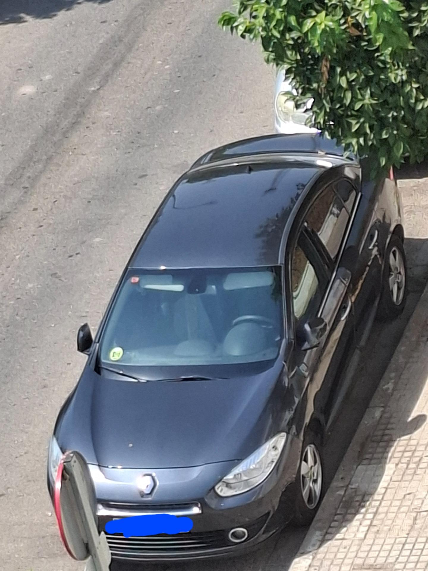 Foto 2 de Coche por monovolumen 