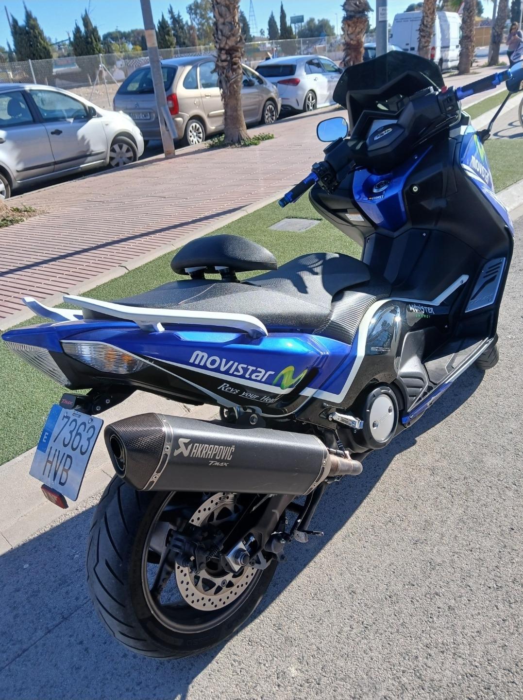 Foto 4 de Cambio moto yamaha t max 530 por un coche 