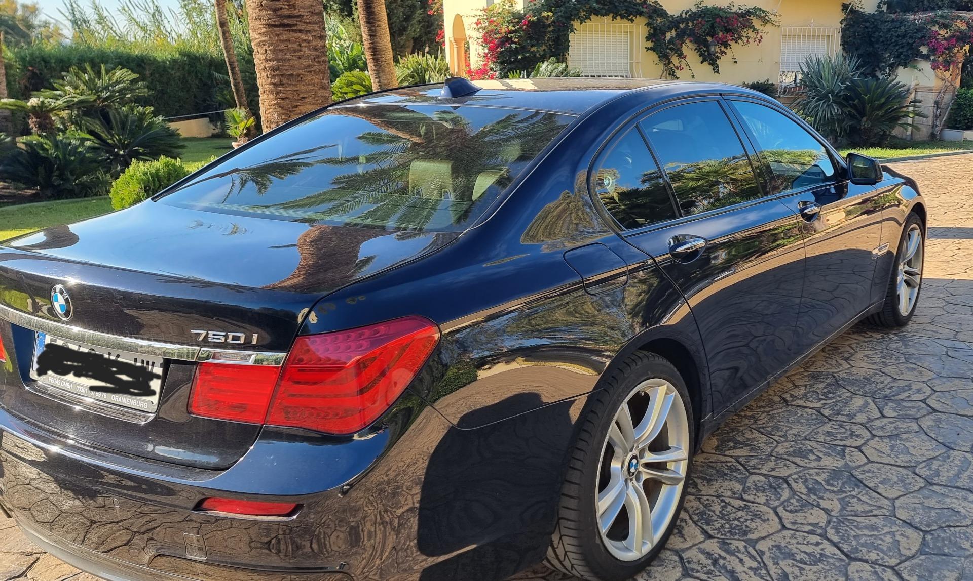 Foto de Bmw f01 750i 