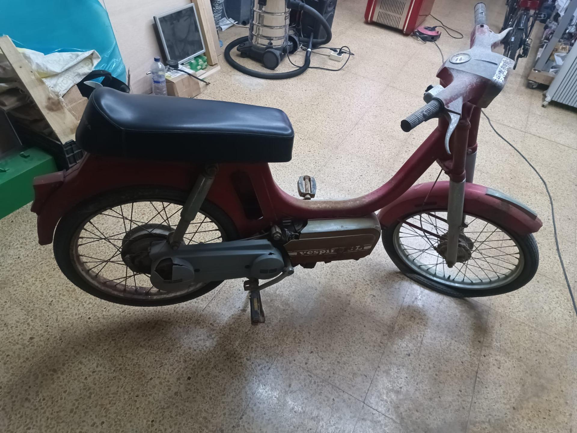 Foto 2 de Moto vespino  GL