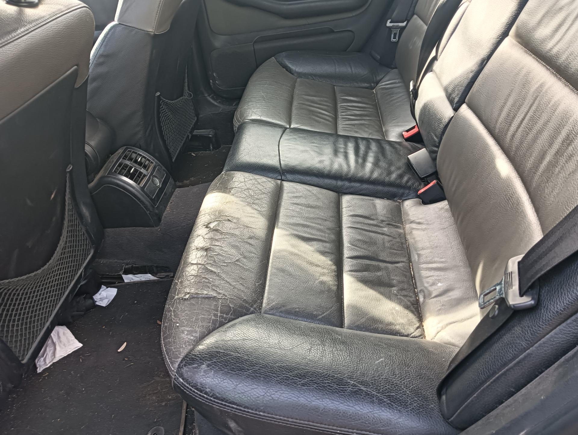 Foto 4 de Audi A6 allroad 180 cv 2.5 TDI V6