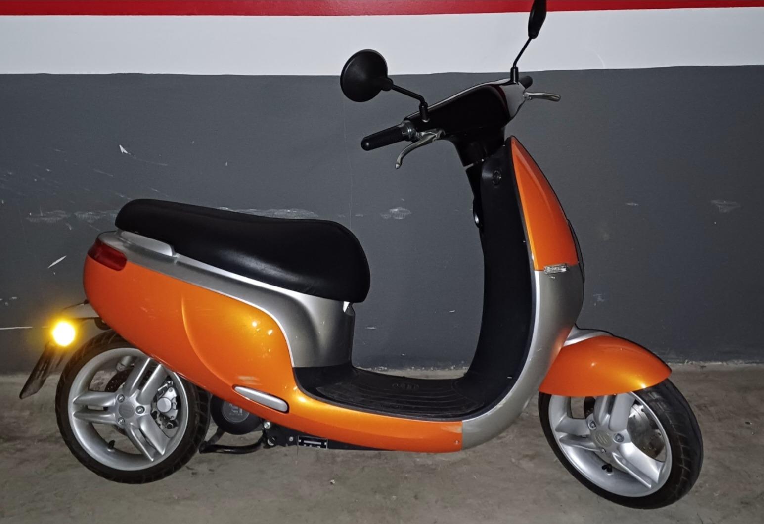 Foto 2 de Ciclomotor electrico EVOOTER E1S