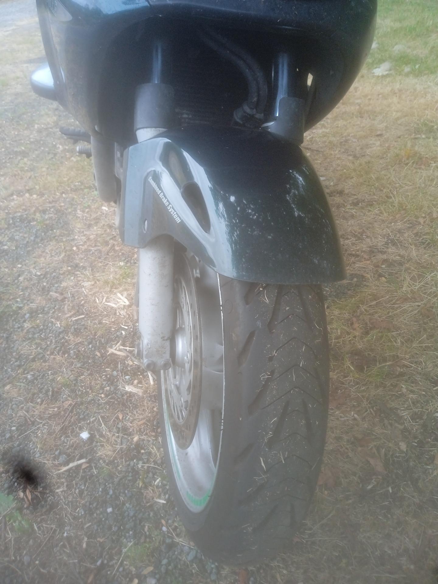 Foto 8 de HONDA DEAUVILLE NT 650 V . 2002.