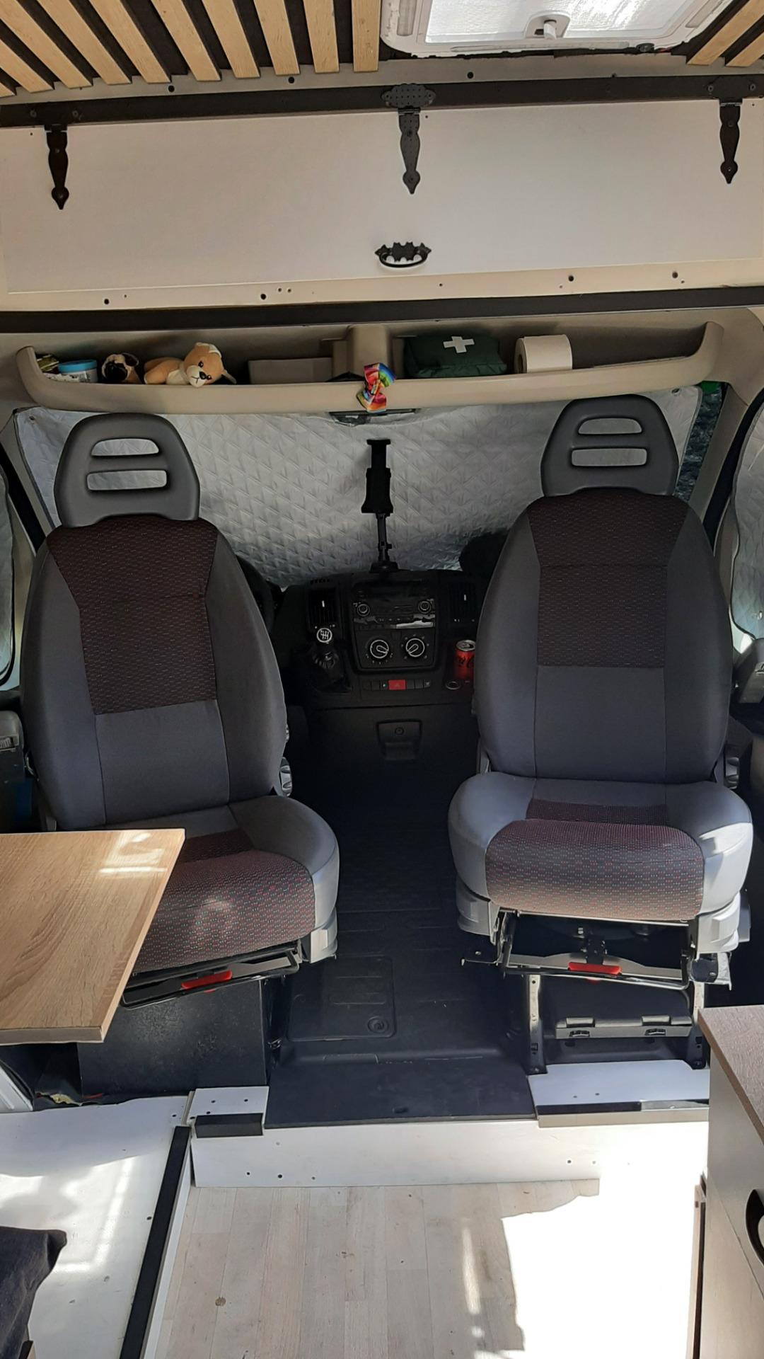 Foto 3 de PEUGEOT BOXER L3 H2 AÑO 2019 CAMPER HOMOLOGADA CON PAPELES ITV EN VIGOR 