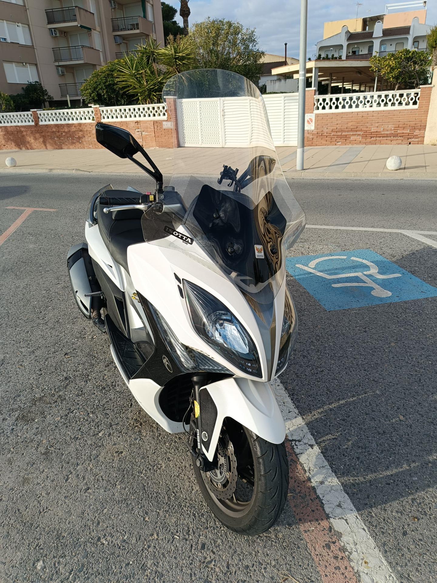 Foto 7 de Kymco Xciting 400i ABS 2015 