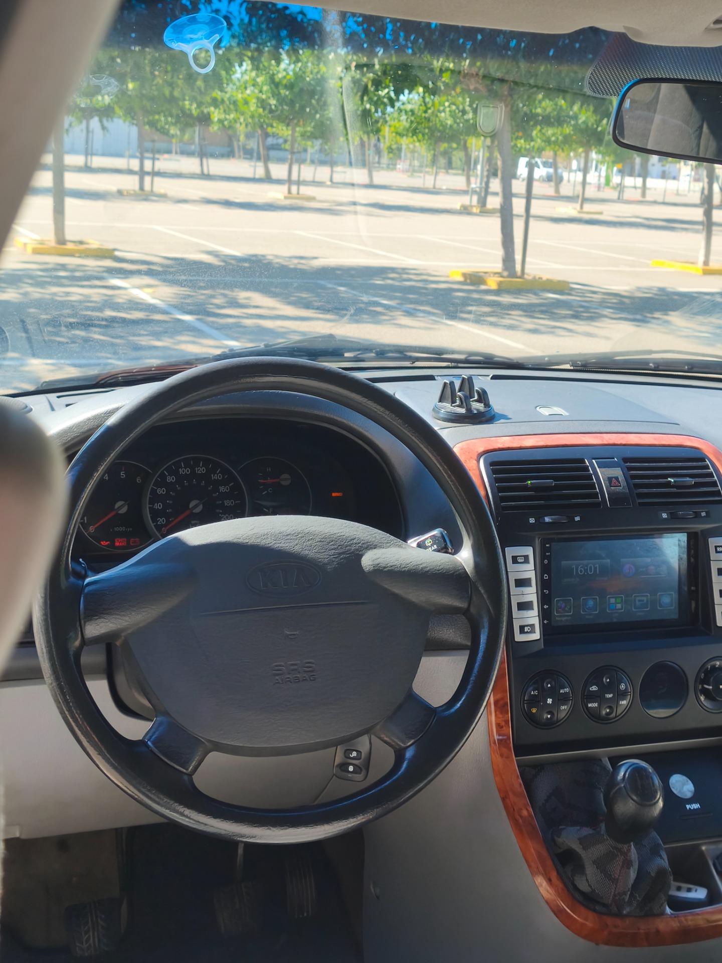 Foto 2 de Kia Carnival