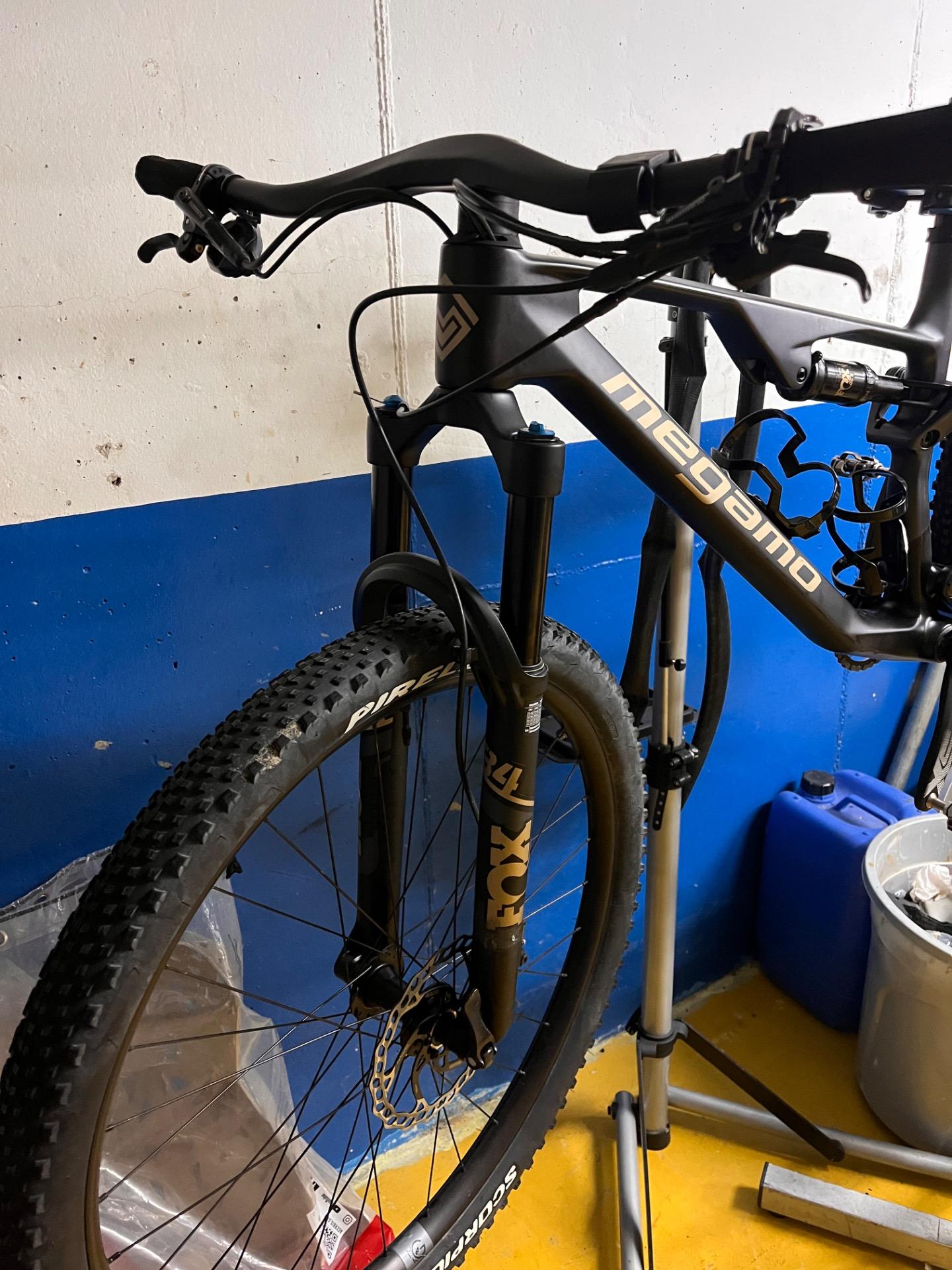 Foto 2 de Megamo track 10 2025