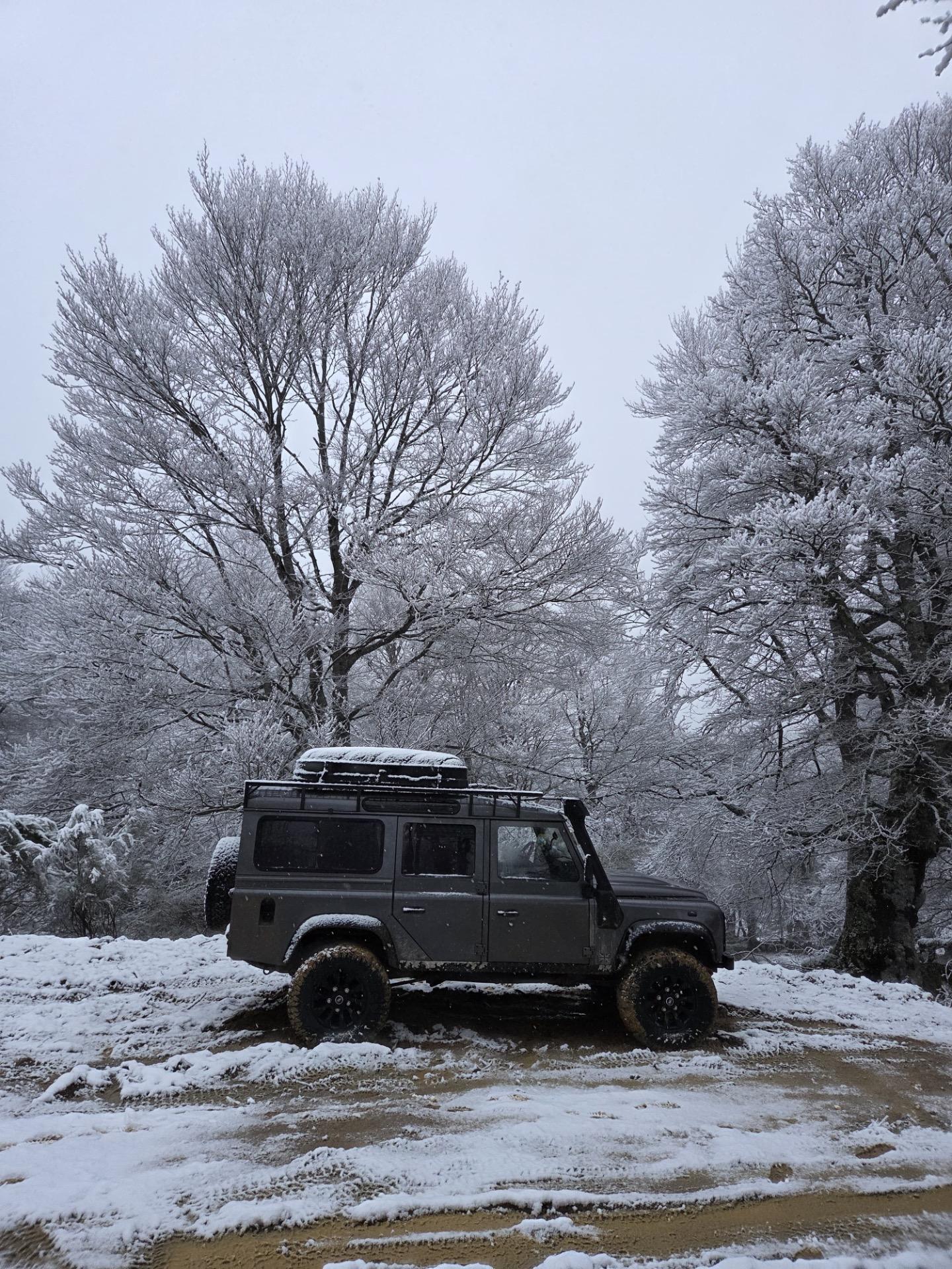 Foto 3 de Land rover Defender 110