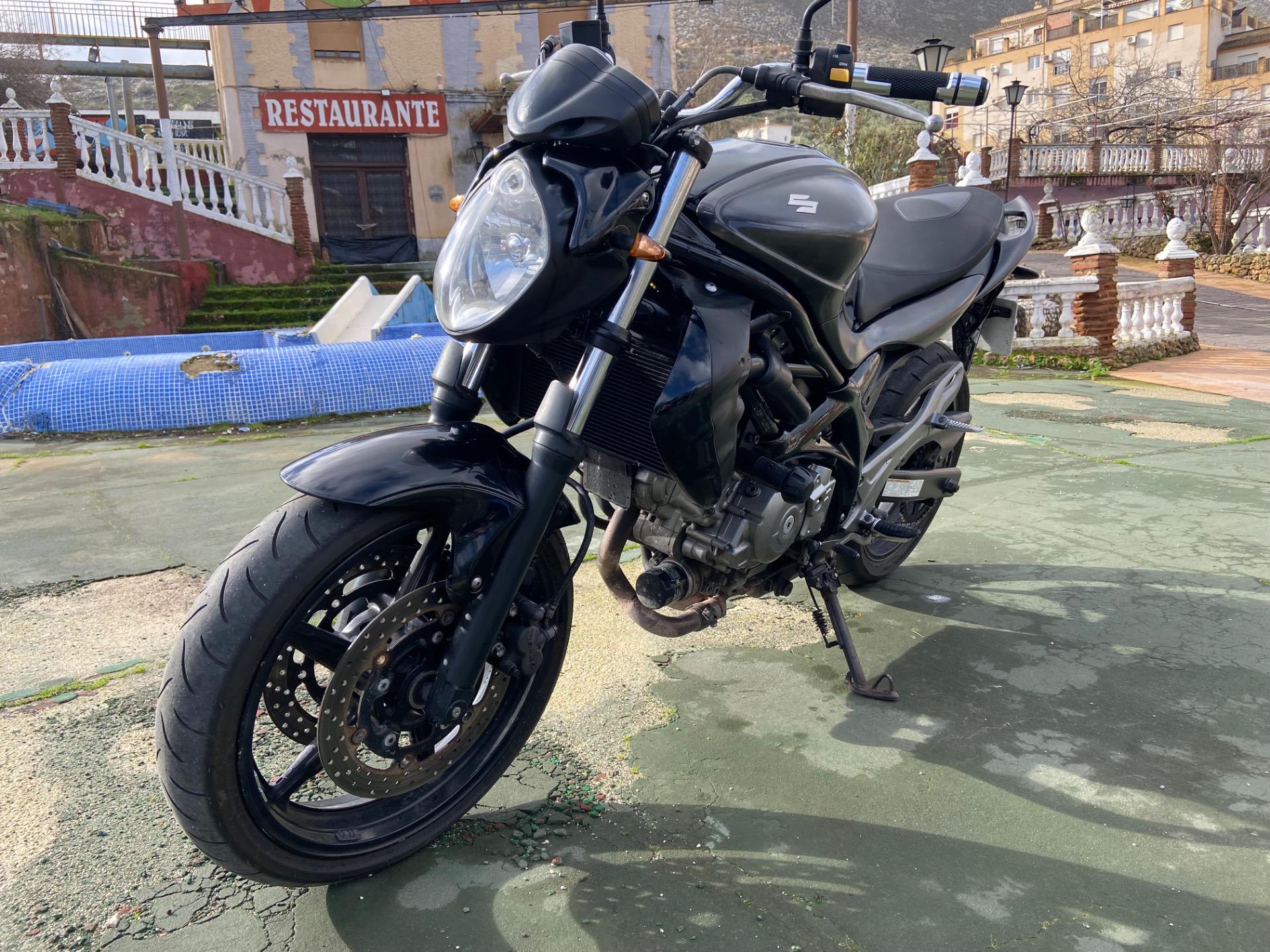 Foto 6 de suzuki gladius 650 año 2011 50.000km