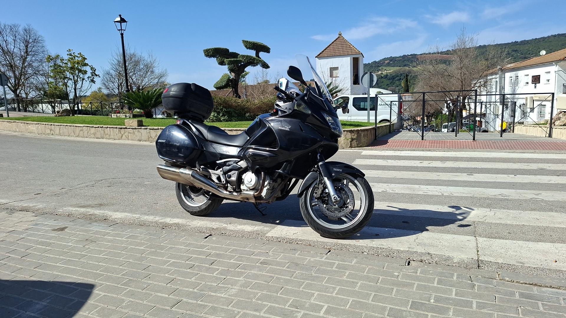 Foto 2 de Moto por coche 