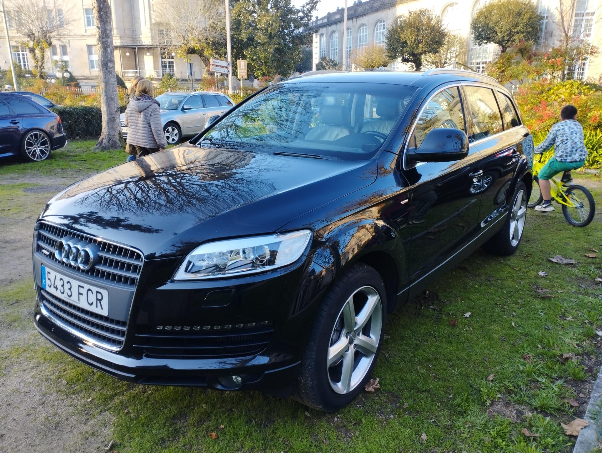 Foto 6 de Cambio AUDI Q7 SLINE COMPLETO 7 PLAZAS NACIONAL EN MUY BUEN ESTADO