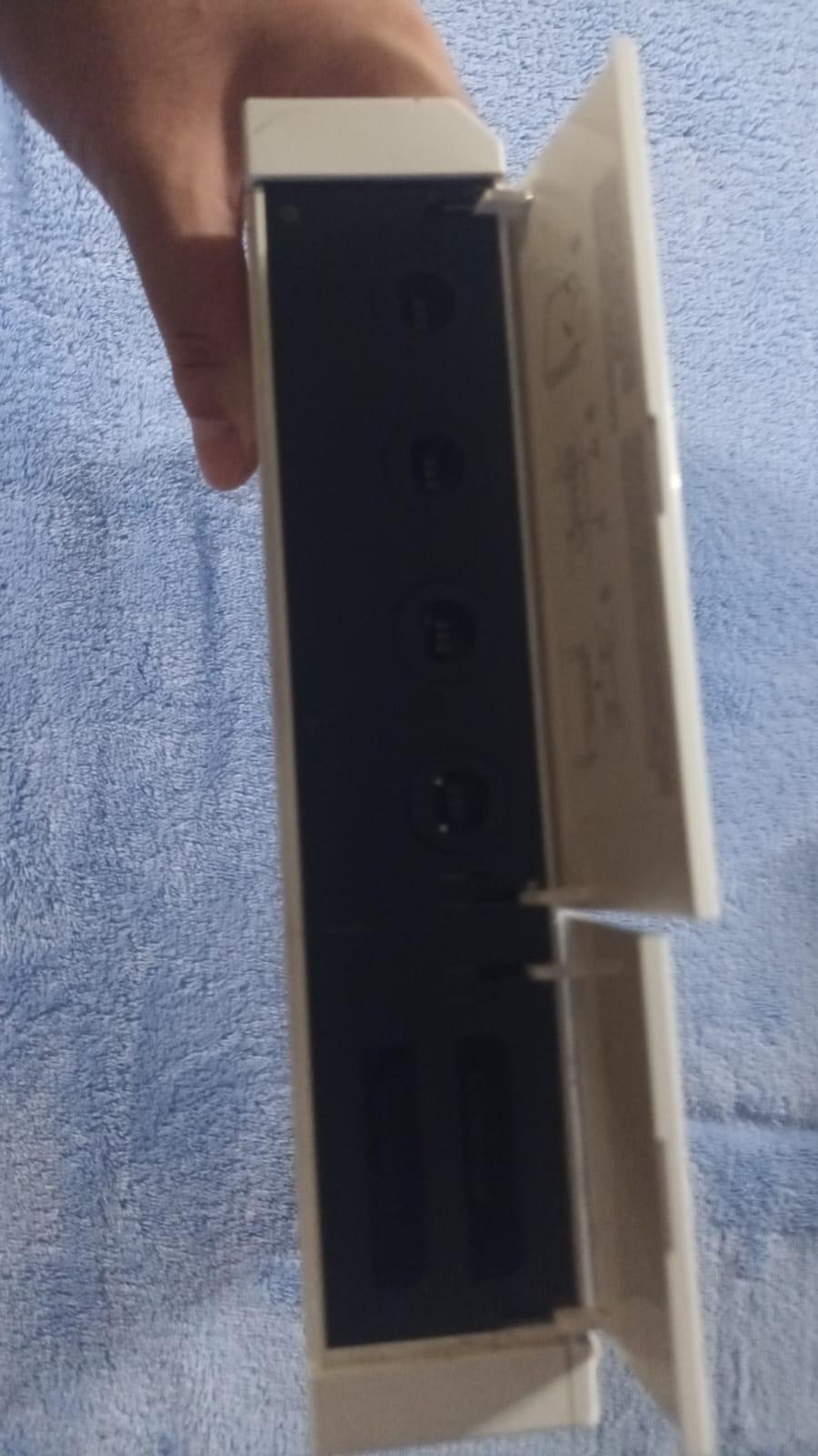 Foto 4 de Nintendo Wii blanca con varios accesorios y "magia"