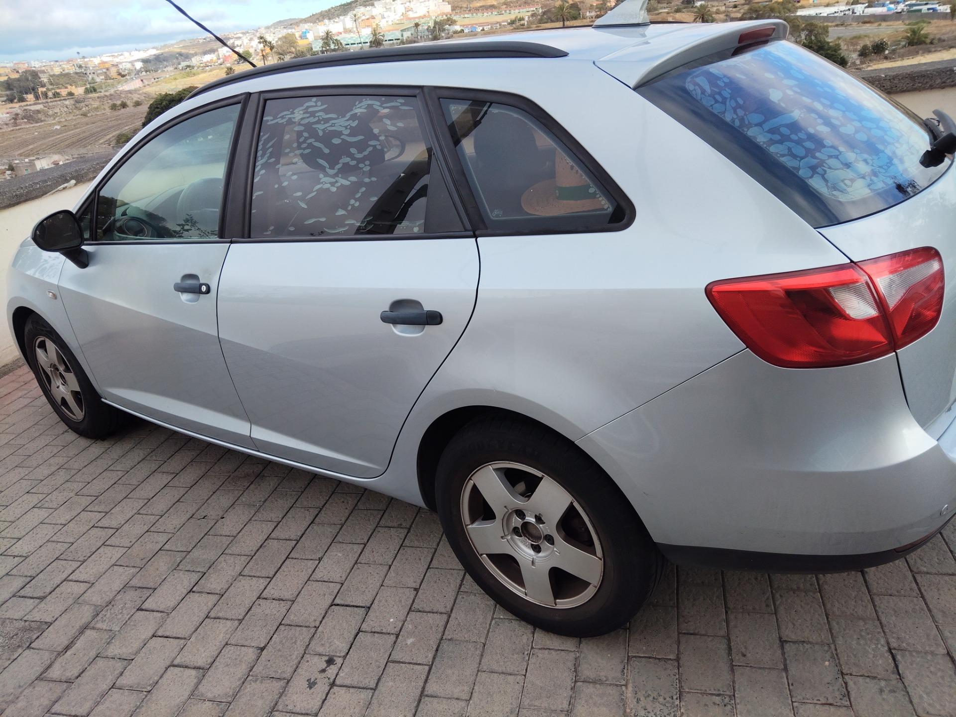 Foto de SEAT Ibiza 14 5p estyle largo gris plata 