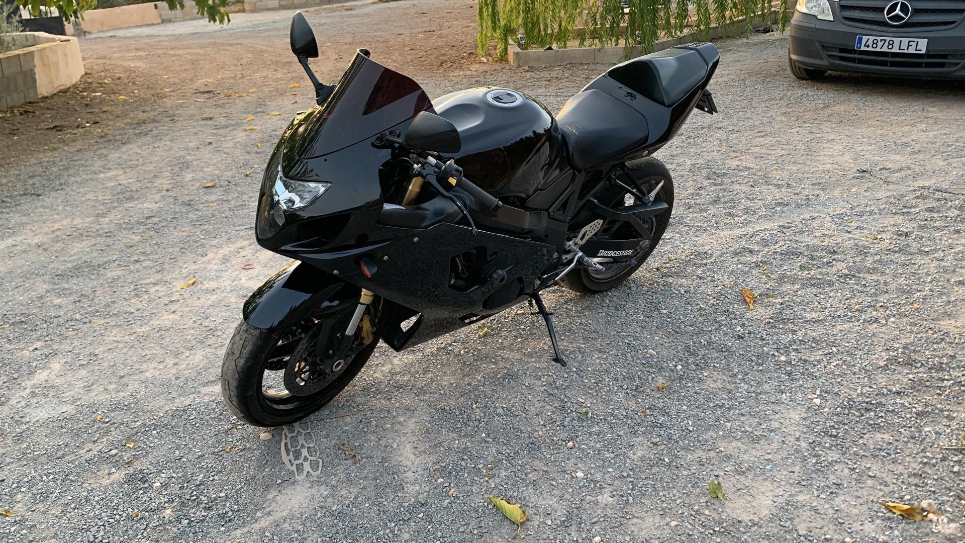 Foto 2 de Gsxr 750 k5